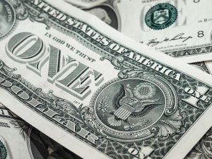 Рост доллара на межбанке продолжается